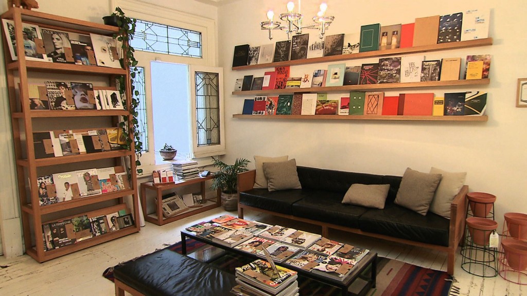 CASA BOSQUES. LIBRERÍA