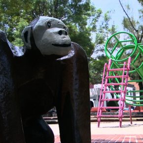 JUEGOS INFANTILES EN LOS PARQUES