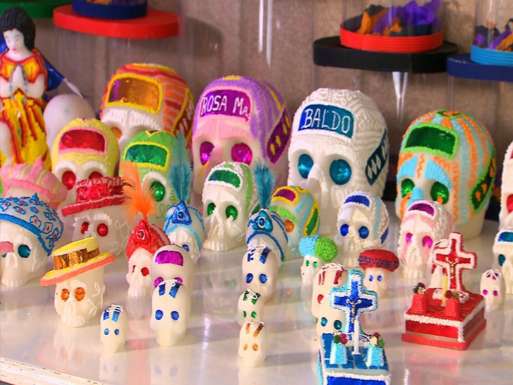 TALLER DE CALAVERITAS DE AZÚCAR Y CHOCOLATE