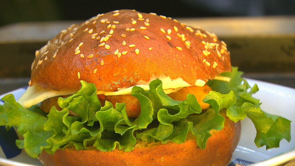 HAMBURGUESAS EL CABALLO DE TROYA RACING