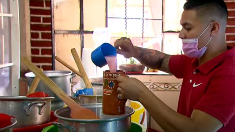 La Bella Carolina, pulquería.